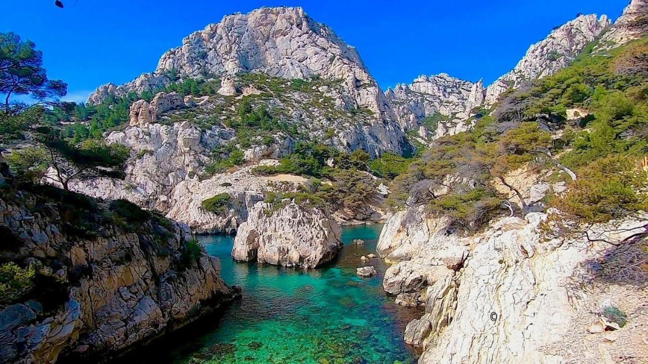 Chez Guy Bed & Breakfast Marseille Bagian luar foto